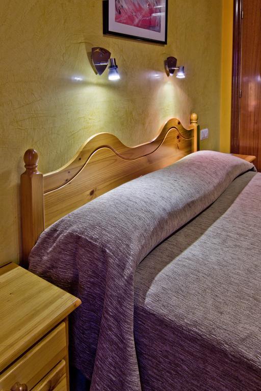 Hotel Dona Blanca Albarracín Chambre photo