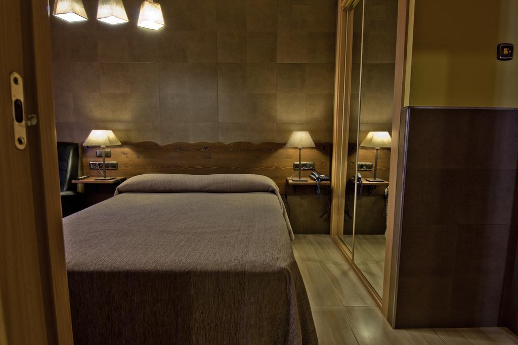 Hotel Dona Blanca Albarracín Chambre photo
