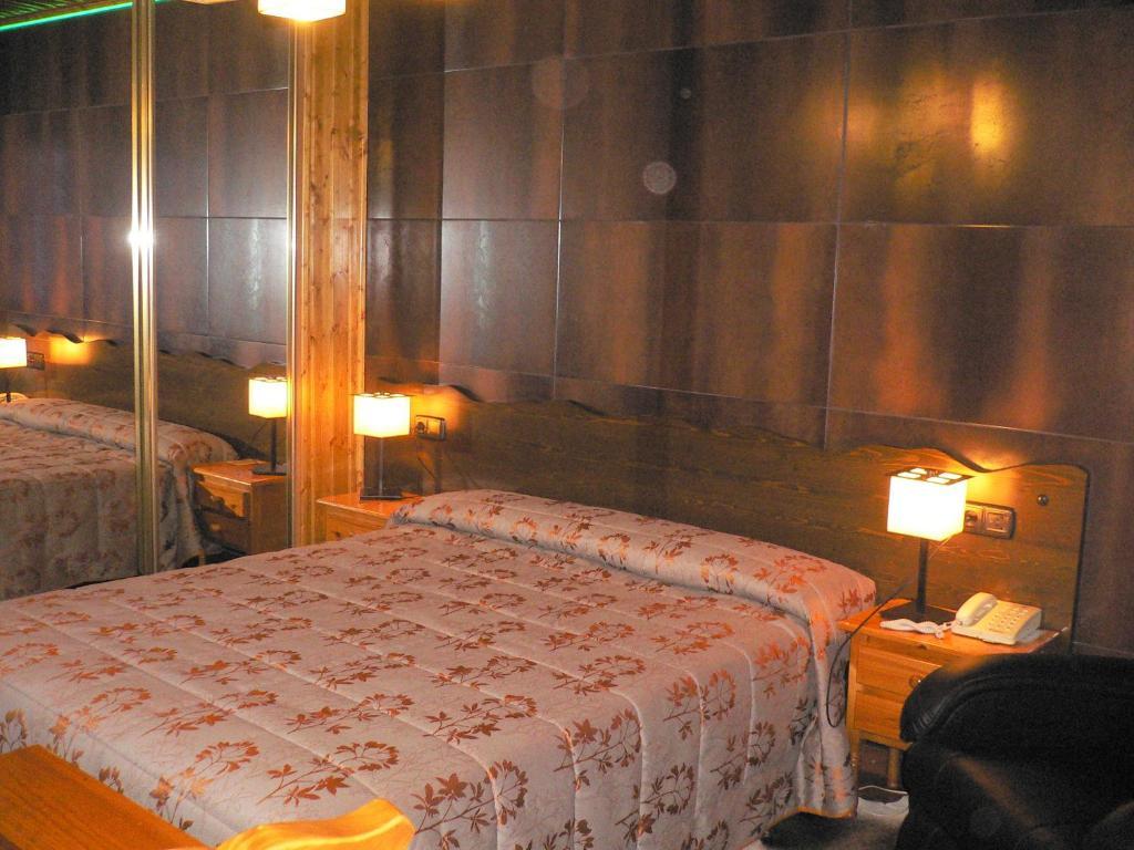 Hotel Dona Blanca Albarracín Chambre photo