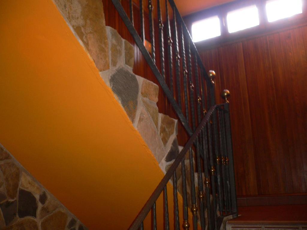 Hotel Dona Blanca Albarracín Extérieur photo