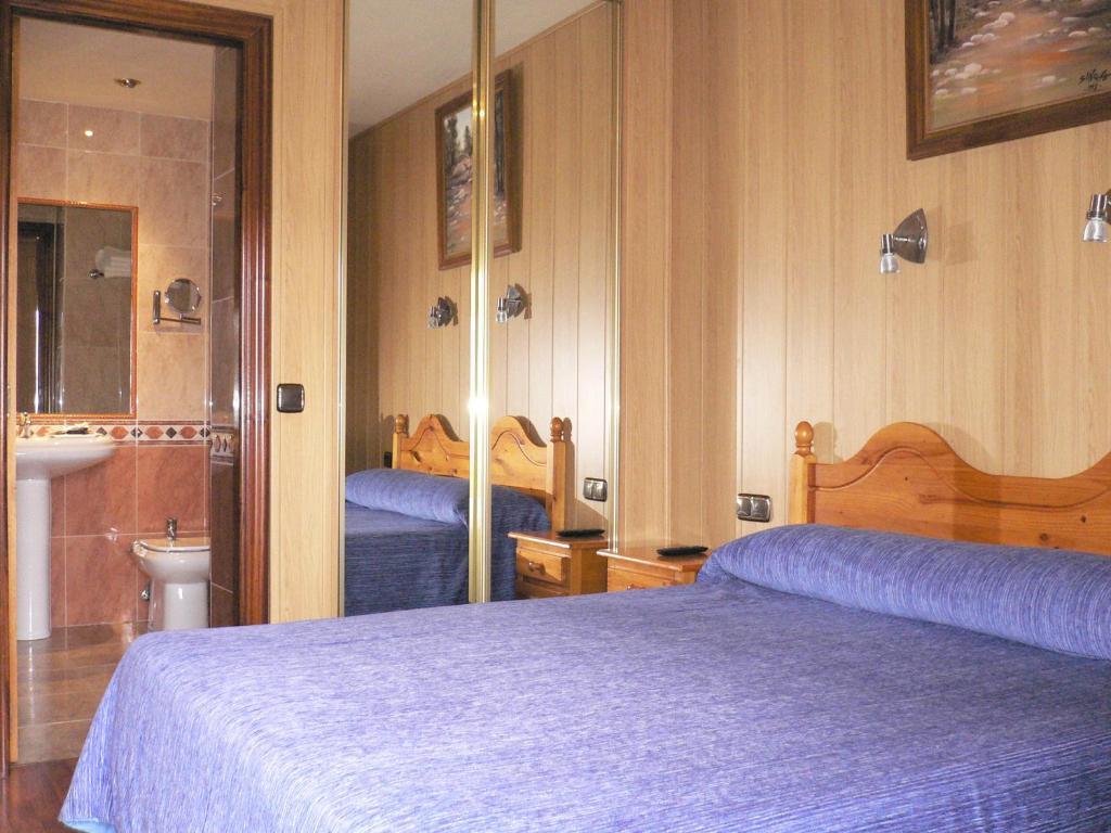 Hotel Dona Blanca Albarracín Extérieur photo