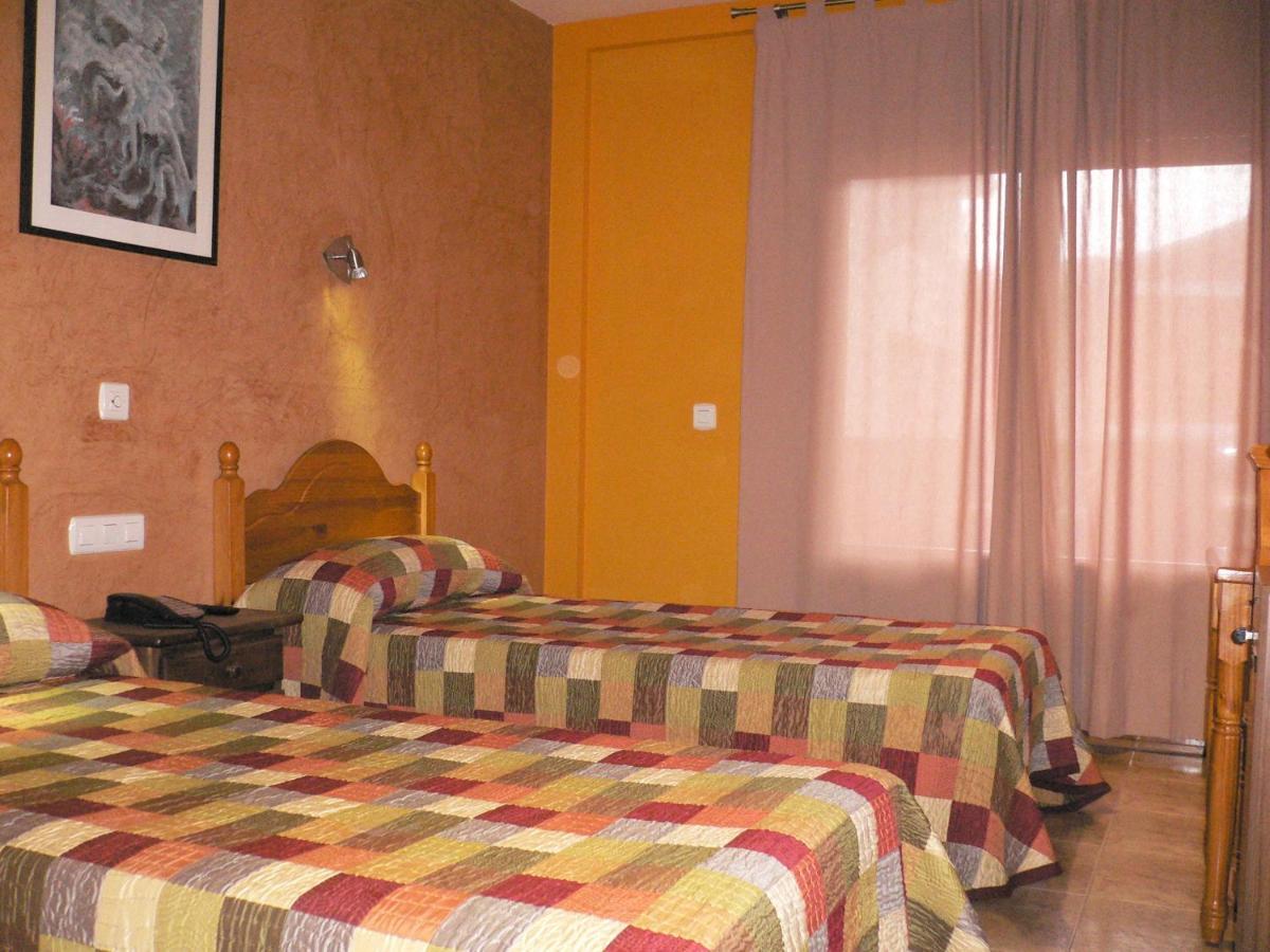 Hotel Dona Blanca Albarracín Chambre photo